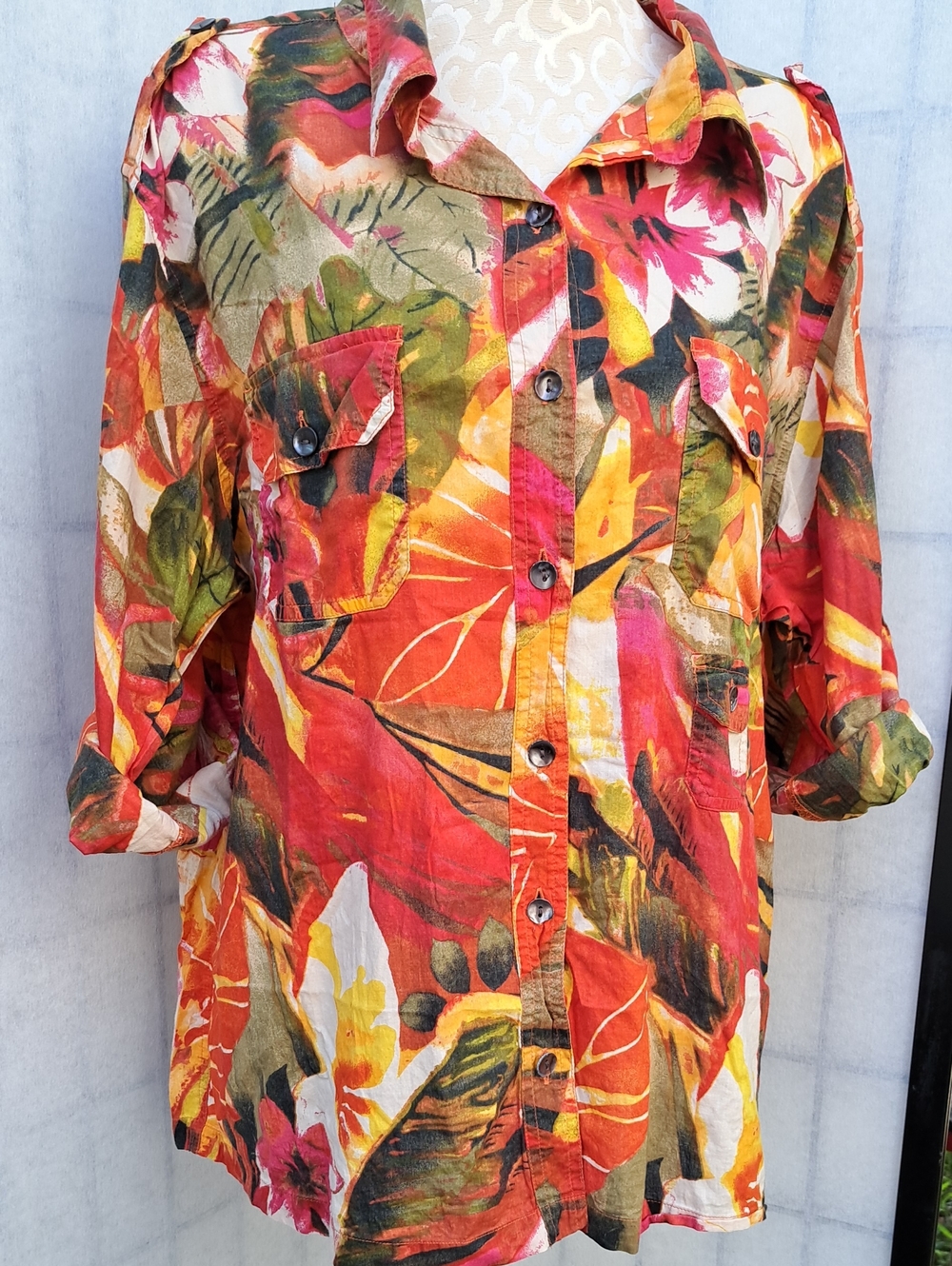Chico's Vibrant Floral Button-Front Shirt Size 3